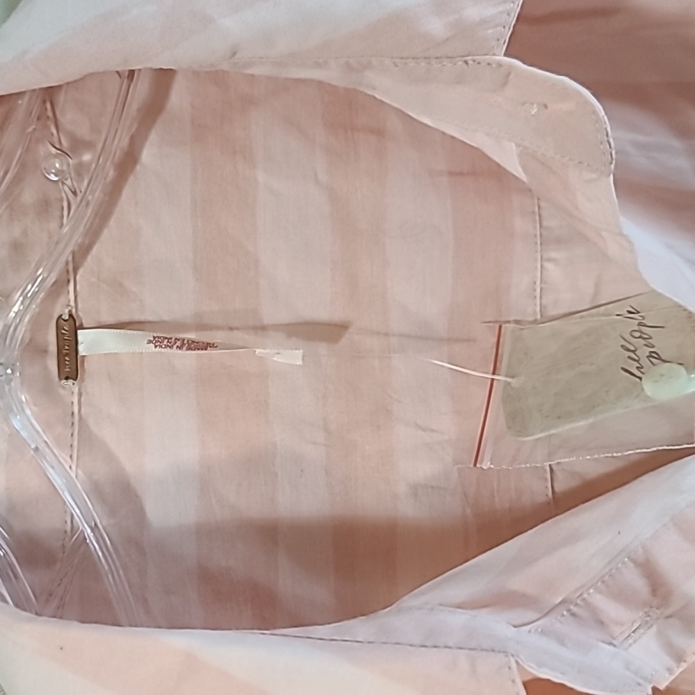 NWT FREE PEOPLE Elisha Striped Puff Sleeve Pink Button Down Shirt Size Medium - Picture 3 of 10